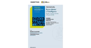 Presentazione del libro Enrico Mattei e l'Intelligence presso il Salone del libro di Torino 2023 front